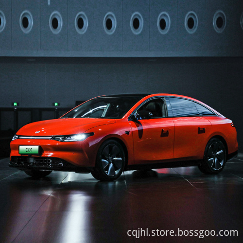 Nuove e grandi macchine per auto e grandi Leapmotor C01 e Top Edition Leapmotor C11 Cinque sedili Berlina Dual Motore a quattro ruote Auto elettriche